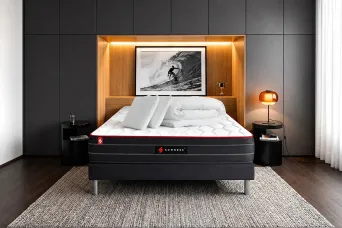 Pack lit complet 140x200 cm - Matelas + Sommier Noir + 2 oreillers + Couette - Boost