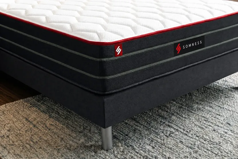 Pack lit complet 140x200 cm - Matelas + Sommier Blanc (en kit) + 2 oreillers + Couette - Boost